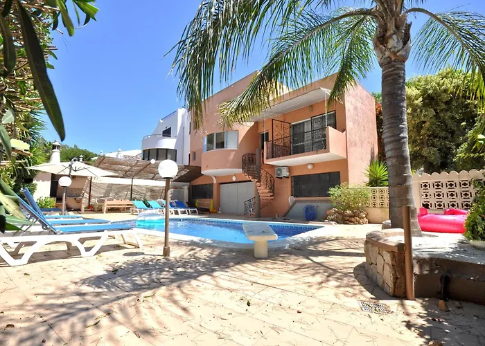 Spacious Retreat With Prime Location, Private Pool, Snooker, Free Ac Wifi * 奎特里拉