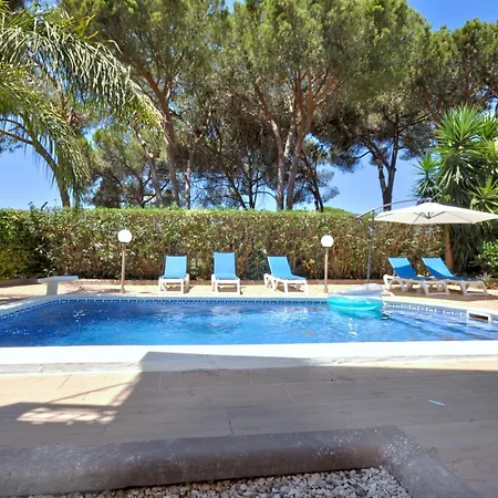 Vila Spacious Retreat With Prime Location, Private Pool, Snooker, Free Ac Wifi *